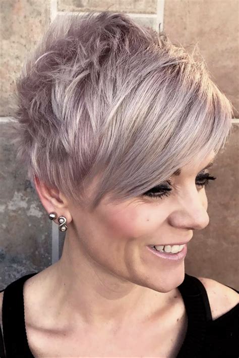 2019 2020 short hairstyles for women over 50 that are