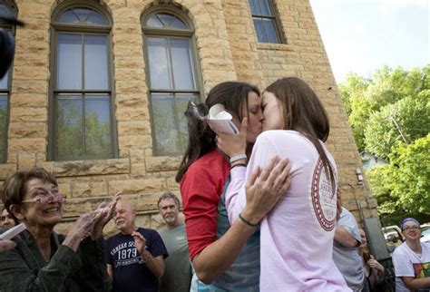 Gay Couple Married In Arkansas Clerk Issuing Licenses