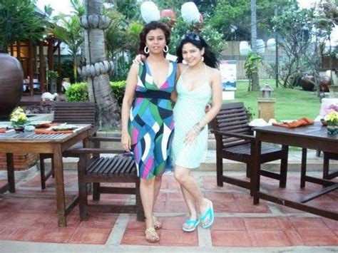Ayesha Omer And Maria Wasti Pictures At Thailand Beach