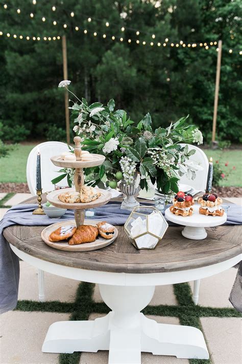 find  caller event table serving table dessert gifts