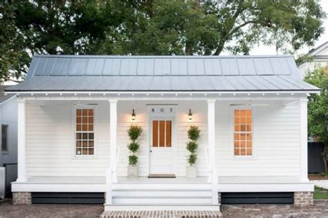 modern white cottage exterior style viraldecorations cottage