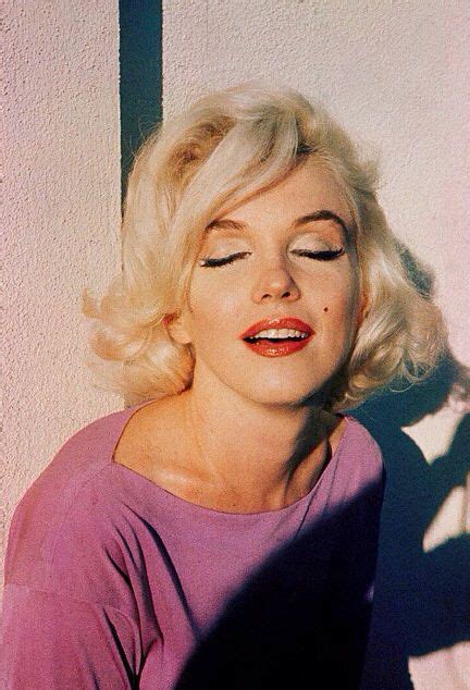 pin by jennifer coté on iconic marilyn marylin monroe pink hair