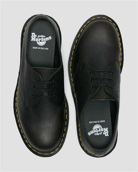 leather shoes dr martens uk