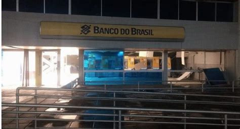 criminosos explodem agências do banco do brasil e da caixa
