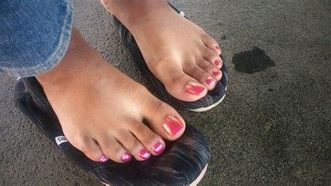 pin on pretty feet