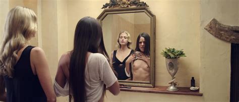 Nude Video Celebs Sarah Butler Nude The Stranger