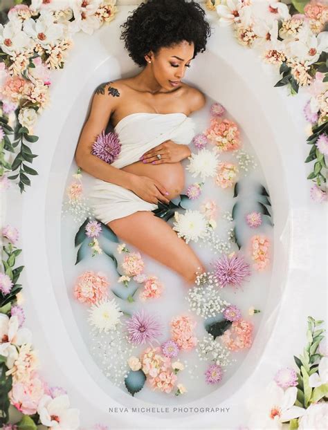 mom to be s stunning maternity photos are a pastel dream