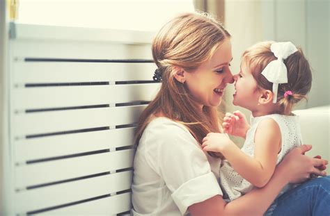 13 important things every mum should tell her daughter before
