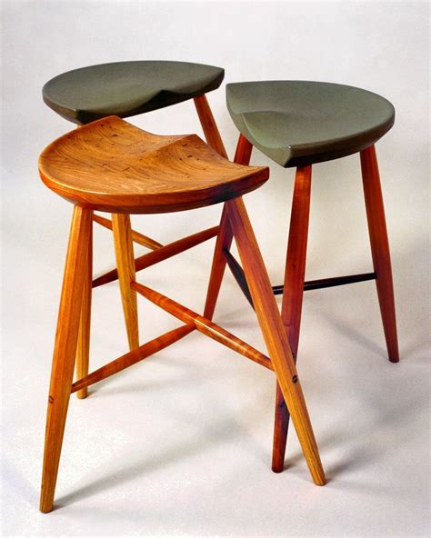 hand crafted  legged stool  holmquist furniture custommadecom