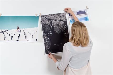 5 Fun Ways To Hang Posters Video Juniqe