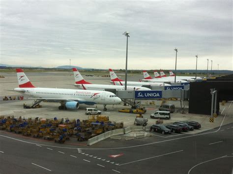 austrian airlines planes  vienna airport vienna airport air travel