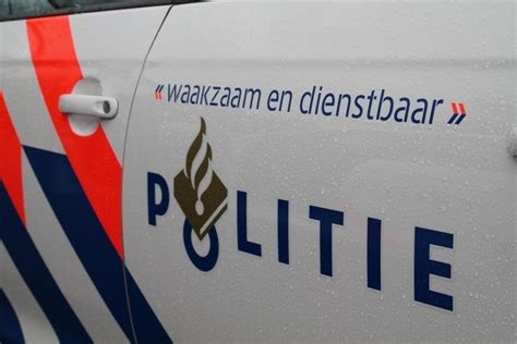 auto total loss aangetroffen  berm   ommen vechtdal centraal