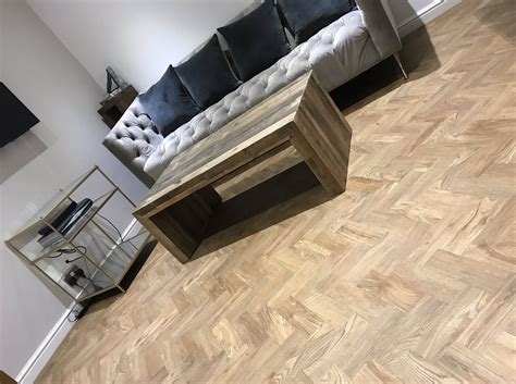 distinctive lvt flooring