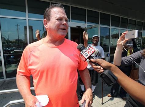 pro wrestler jerry lawler fiancee have domestic assault charges