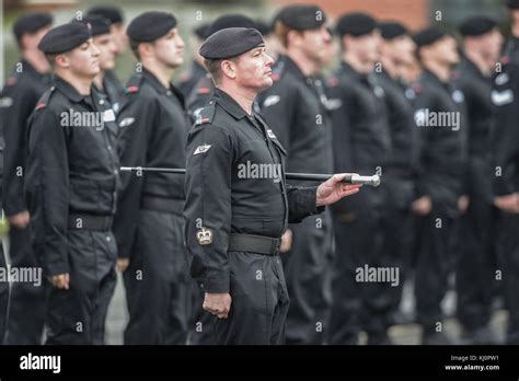 royal tank regiment troops   distinctive black coveralls stock photo  alamy