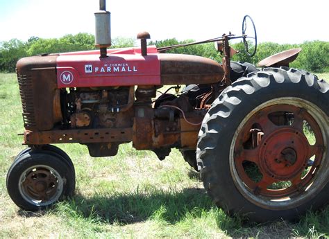 international farmall   antique tractor