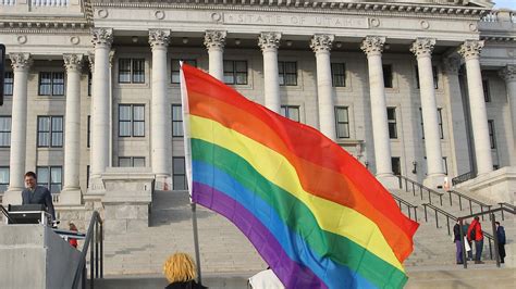 Scotus Grants Stay On Recognizing Utah Same Sex Marriages