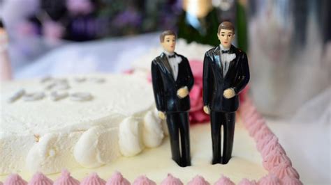 kansas house oks bill allowing refusal of service to same sex couples cnn