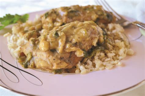 delicious dinner ideas  diabetics smothered chicken