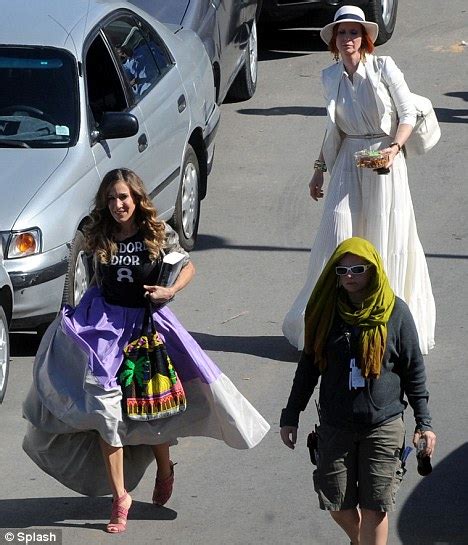 sarah jessica parker films in morocco as sex and the city goes exotic daily mail online