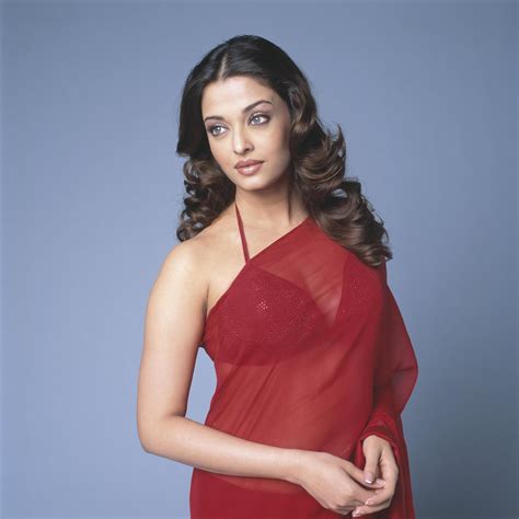 aishwarya rai in red saree most hot and sexiest pictures