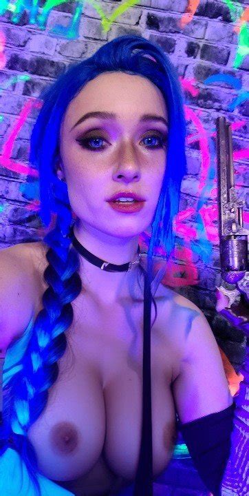 Amy Kay Asmr Cosplays As Jinx From Arcane And Goes Criticanalrole