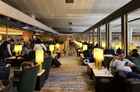 review encalm lounge delhi airport terminal  international