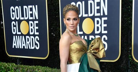Golden Globes 2020 Jennifer Lopez Looks Like A Giant