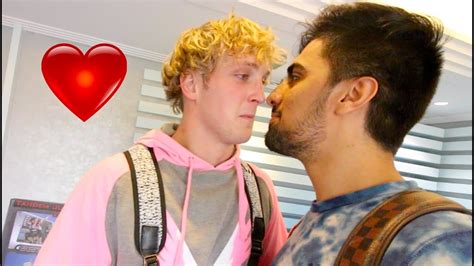 Kissing Logan Paul Youtube