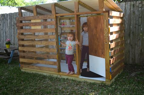woodwork modern playhouse plans  plans