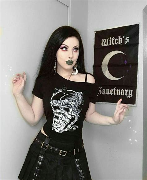 Pin By Anthony Schmidt On Creative Hot Goth Girls Pastel Goth