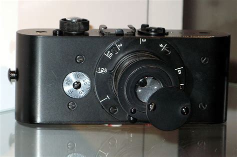 ur leica 1913 made by oscar barnack this was the first prototype camera to use 35mm film there