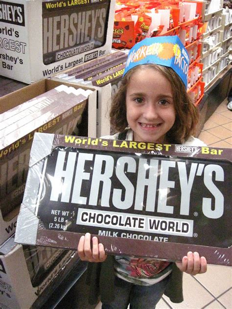 pic of the week the world s largest chocolate bar