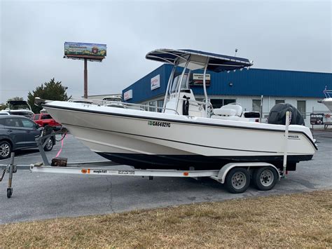 boston whaler  outrage power    boats  sale