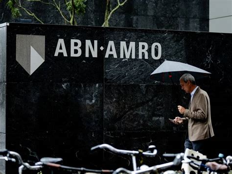 abn amro boekt weer winst en meer  verwacht