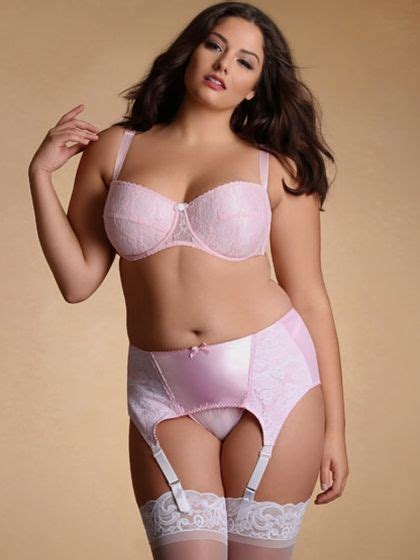 1000 images about hips n curves on pinterest plus size bra models and plus size intimates