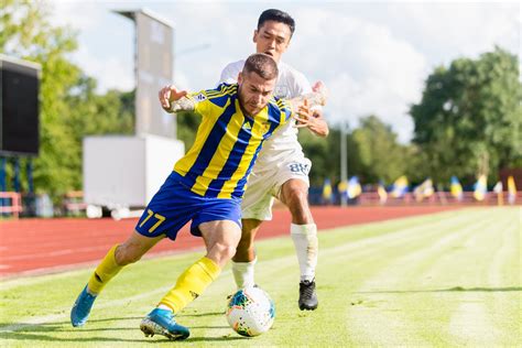 akkora szelben futballoztak az europa liga selejtezojeben hogy koevethetetlen volt  labda utja