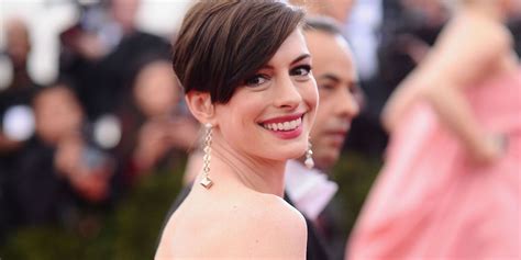 Anne Hathaway On People Hating Her Anne Hathaway Knows People Don T