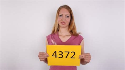 Vyhonsi To Celé Porno Czech Casting Julie 4870