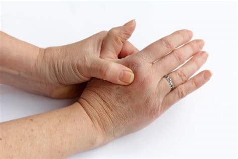 tangan  terlihat tua  hal  bisa jadi penyebabnya wartatangerangcom