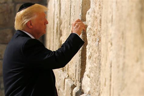 trump s controversial visit to the western wall and why it was so
