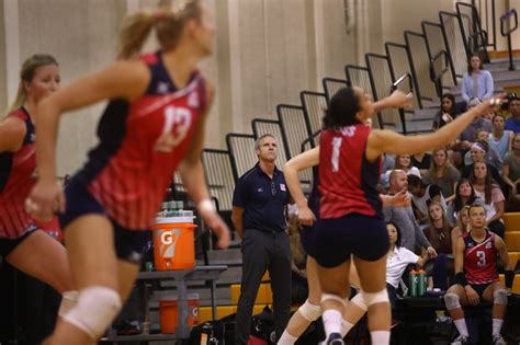 karch kiraly now setting up u s women s volleyball team to succeed