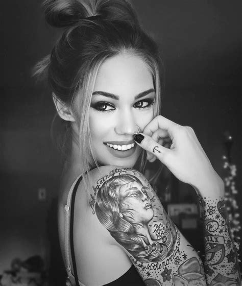 Bayan Dövme Modelleri Tattoo Women Tattoo Women Tumblr Dövmeli