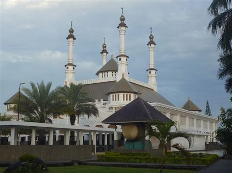 financial freedom foto masjid agung tasikmalaya