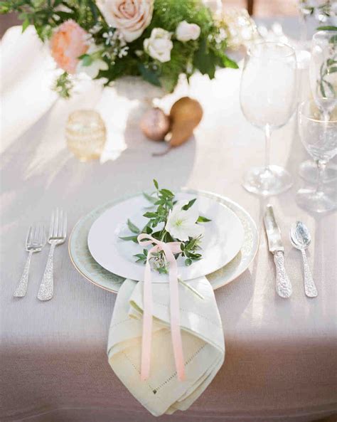 napkin folds   elevate  reception tables martha stewart weddings