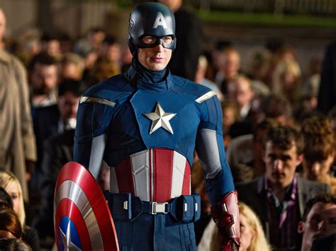 Avengers Age Of Ultron Star Chris Evans Thinks Captain America Is