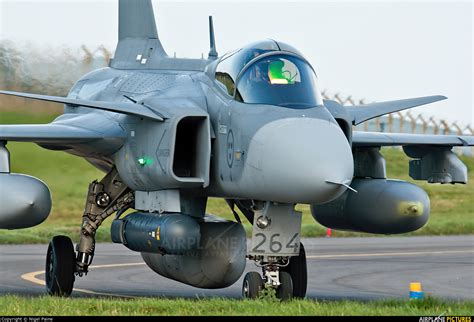 sweden air force saab jas  gripen  lossiemouth photo id  airplane