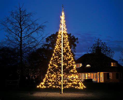 vlaggenmast kerstboom voor  uw tuin de beste aanbieder