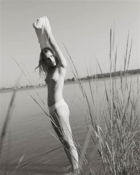 Dree Hemingway Nude In Twin Magazine 5 New Pics