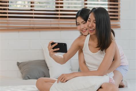 Free Photo Asian Influencer Lesbian Lgbtq Women Couple Vlog At Home